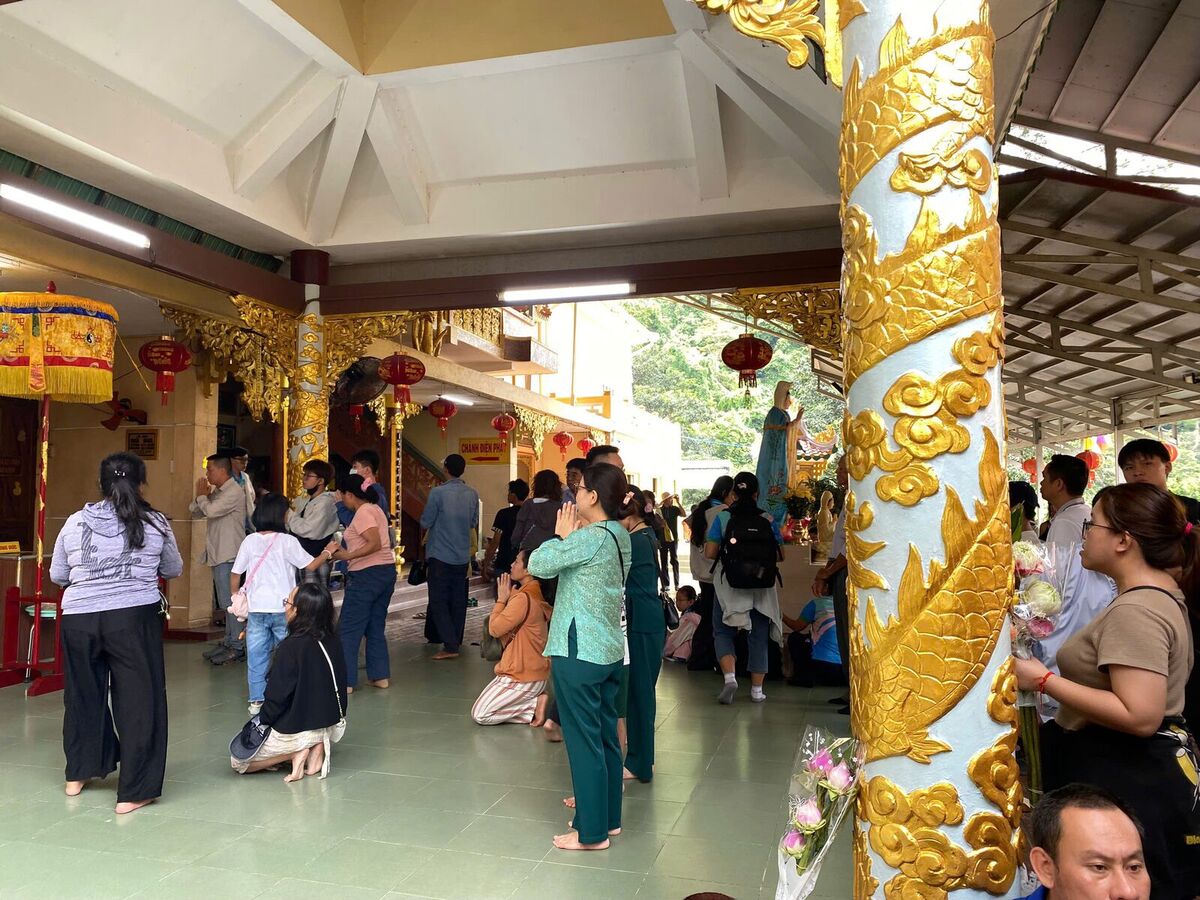 Tượng Phật Thích Ca nhập Niết Bàn trên Núi Bà Đen 6