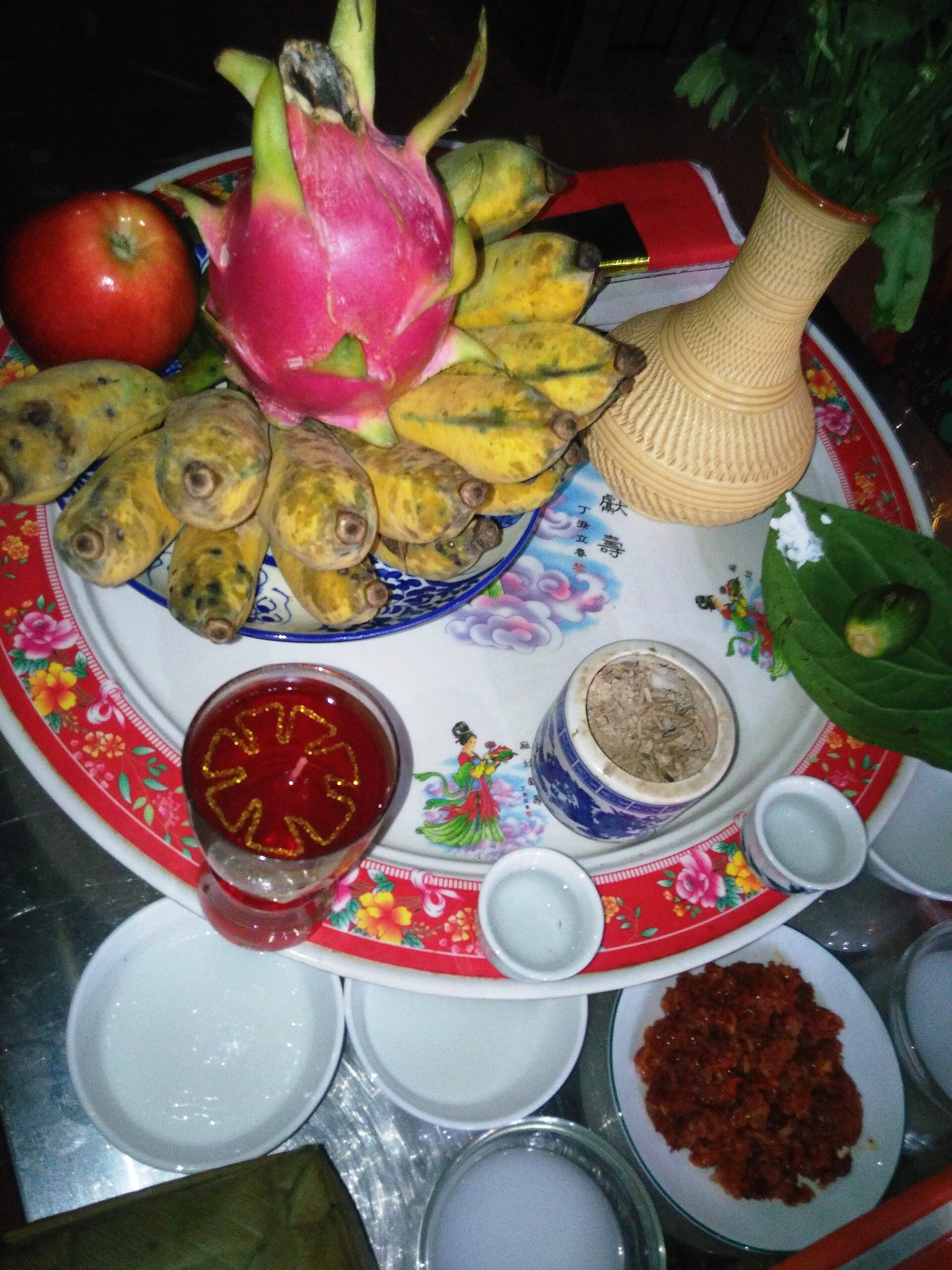 Đặt mâm lễ dâng Bà trước bao lâu là vừa? Lịch cao điểm cả năm