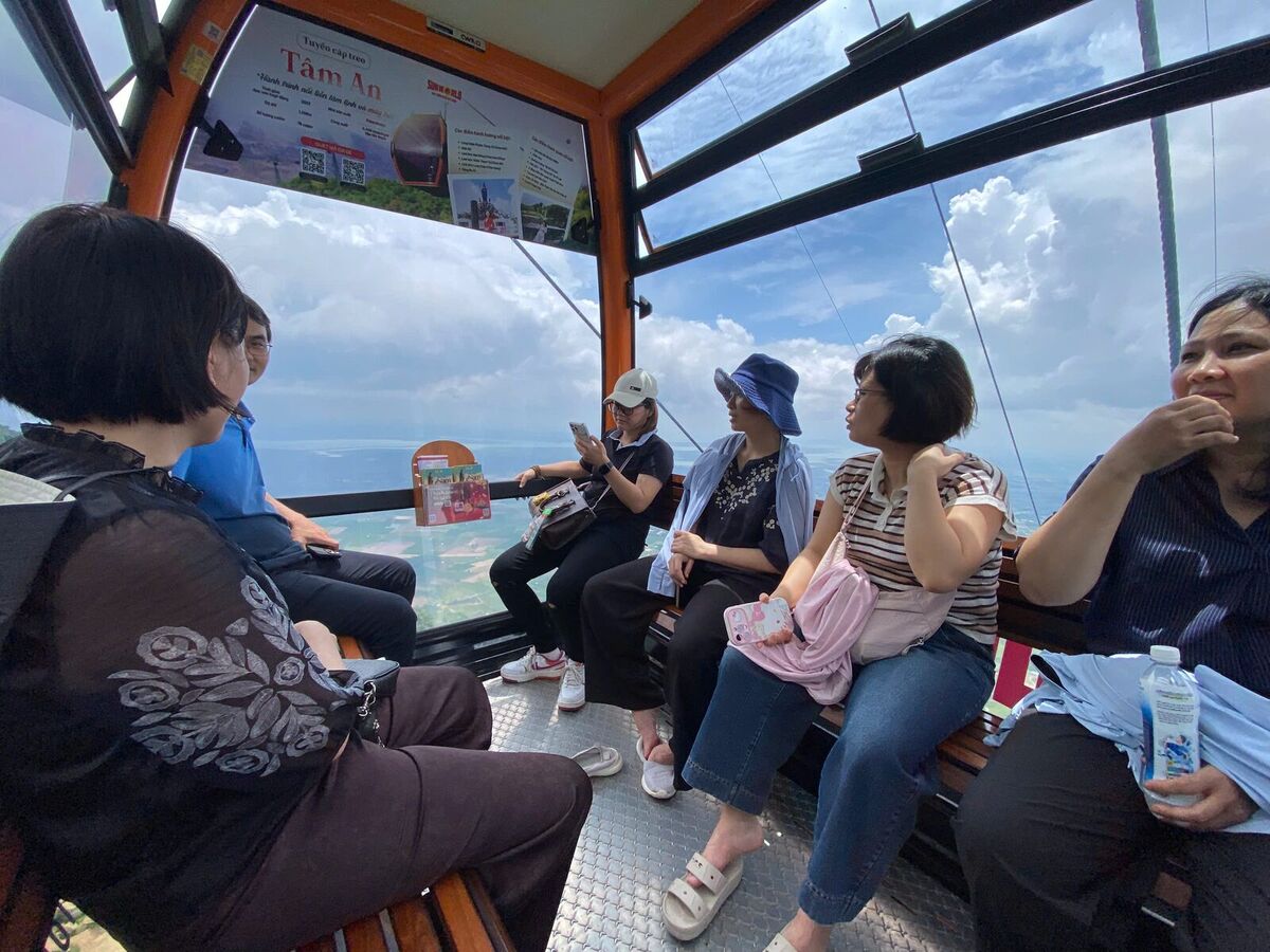 Check-in quanh tượng Phật Bà Tây Bổ Đà Sơn 9